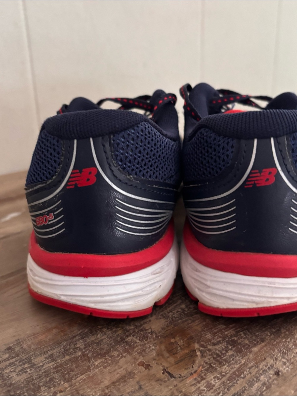 New Balance Sneakers Size Big Kids 4
Gently Used - Picture 2 of 7